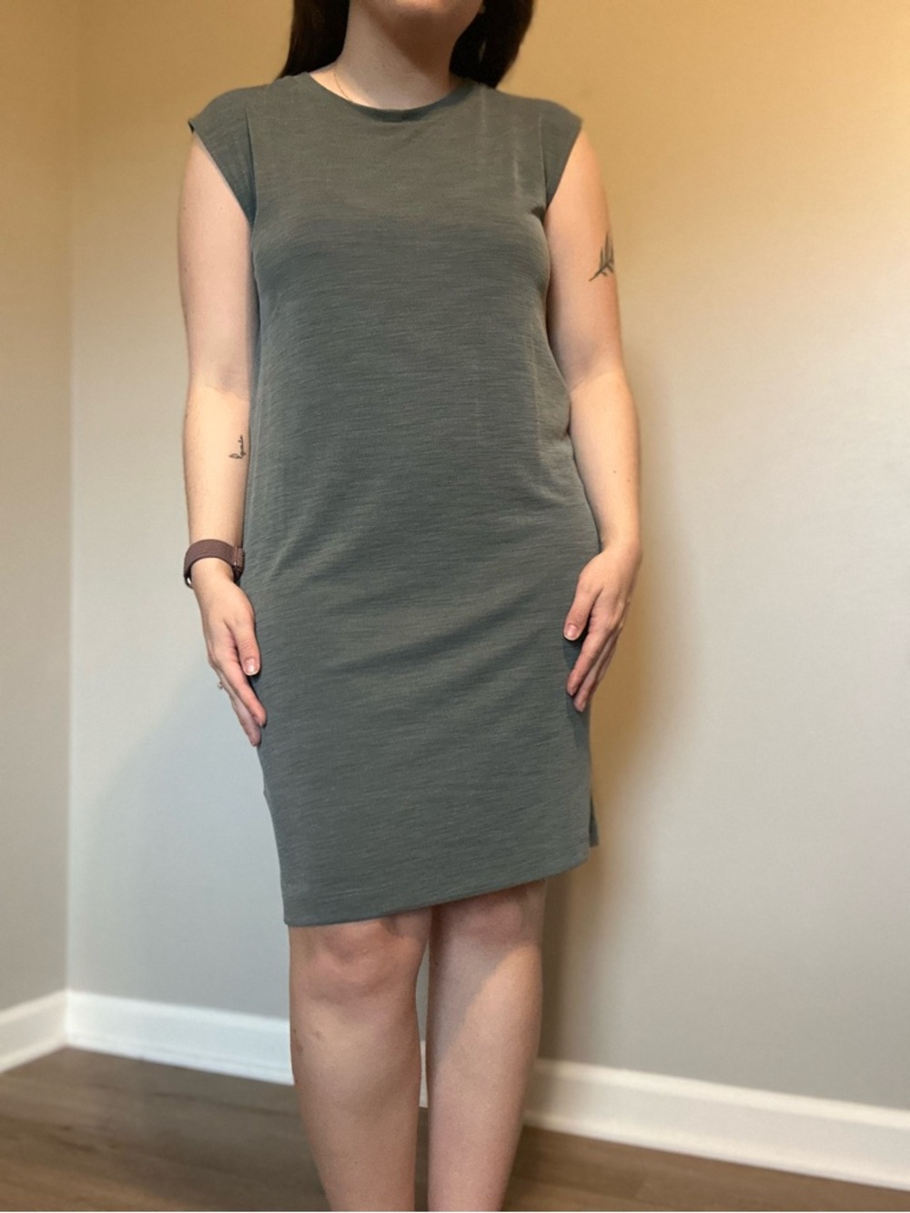 Nicole Miller Olive Green Sleeveless Knee Length Minimalist Shift Dress Size L